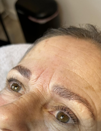 Lash og brow lift i Mårslet ved Aarhus og Odder